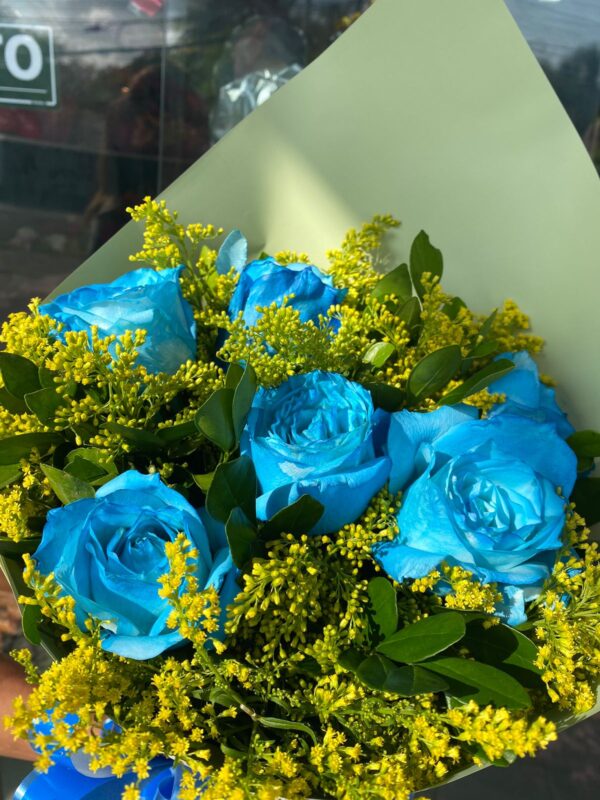 Ramalhete rosas azuis - Imagem 2